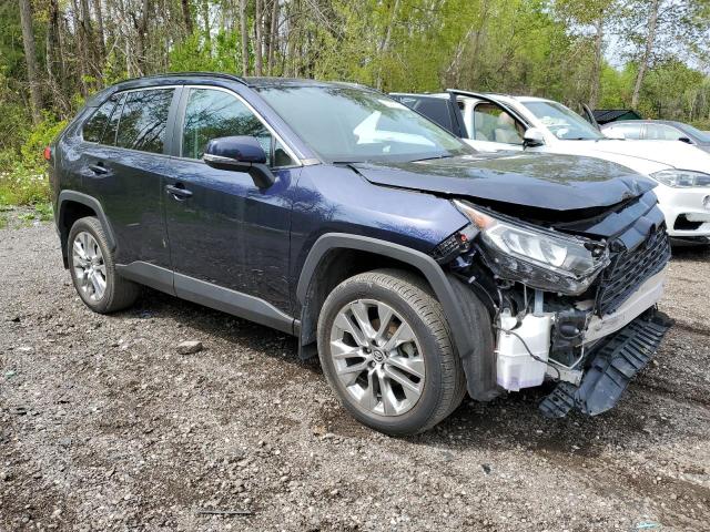 Photo 4 from auction – 2021 TOYOTA RAV4 XLE with VIN 2T3R1RFV2MC143952