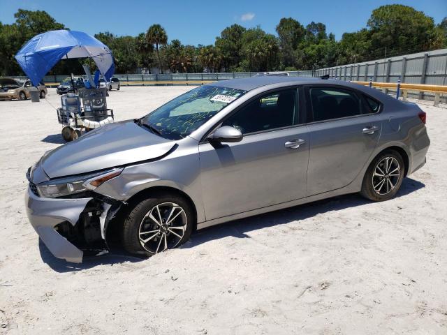 KIA FORTE FE 2022 with VIN 3KPF24AD6NE471954 - Photo from auction