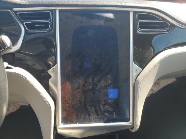 Photo 9 from auction – 2013 TESLA MODEL S with VIN 5YJSA1AG3DFP09178