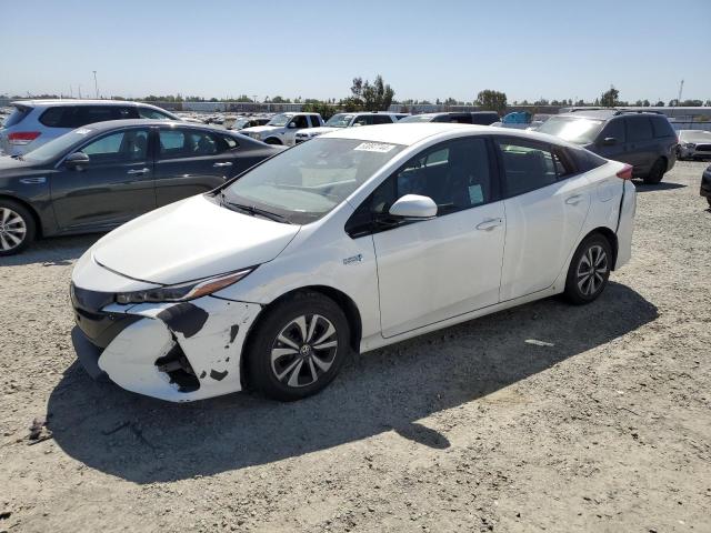 TOYOTA PRIUS PRIM 2018 with VIN JTDKARFP4J3099520 - Photo from auction