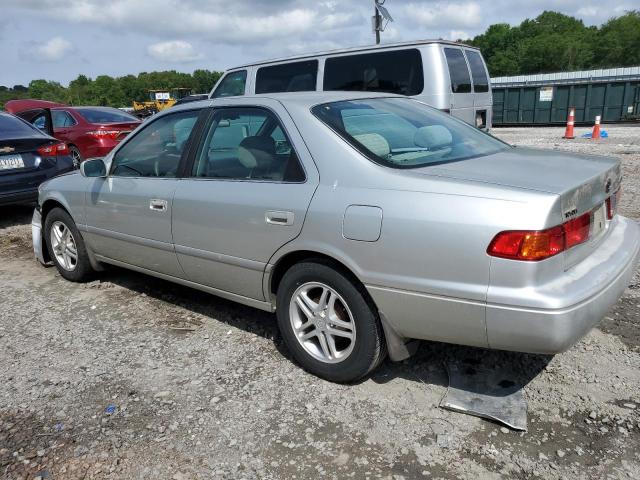 Photo 2 from auction – 2000 TOYOTA CAMRY CE with VIN JT2BG22K3Y0495586