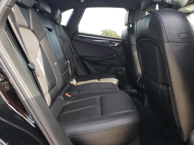 Photo 11 from auction – 2017 PORSCHE MACAN with VIN WP1AA2A51HLB83473