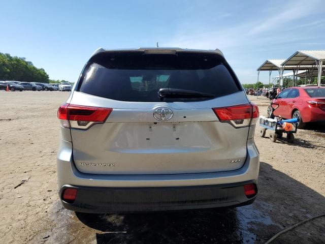 Фото 6 с аукциона – 2017 TOYOTA HIGHLANDER с VIN 5TDKZRFH7HS511536