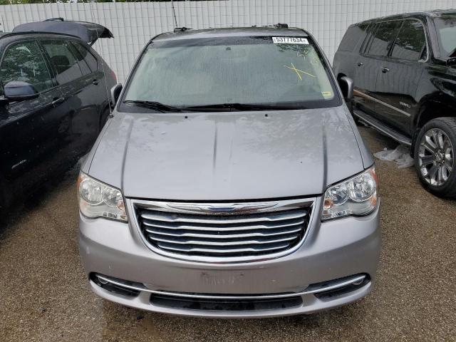 Photo 5 from auction – 2015 CHRYSLER TOWN & COU with VIN 2C4RC1BG0FR582856