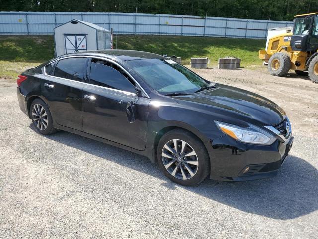 Photo 4 from auction – 2017 NISSAN ALTIMA 2.5 with VIN 1N4AL3AP0HC231005