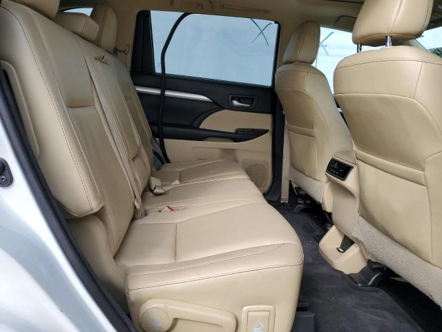 Photo 11 from auction – 2016 TOYOTA HIGHLANDER with VIN 5TDKKRFH8GS505327