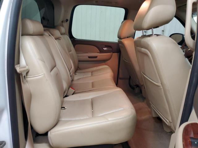 Photo 10 from auction – 2010 CHEVROLET AVALANCHE with VIN 3GNVKGE05AG231515