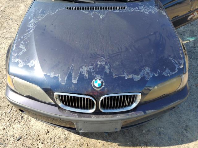 Photo 11 from auction – 2005 BMW 325 I with VIN WBAEV33465KX12738