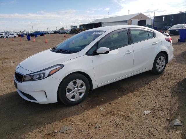 KIA FORTE LX 2017 مع رقم تعريف المركبة 3KPFK4A72HE045337 - صورة من المزاد