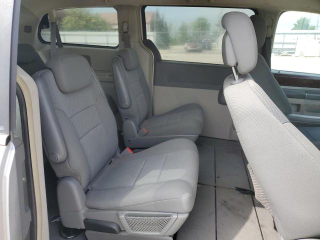 Photo 11 from auction – 2010 CHRYSLER TOWN & COU with VIN 2A4RR5D18AR302733