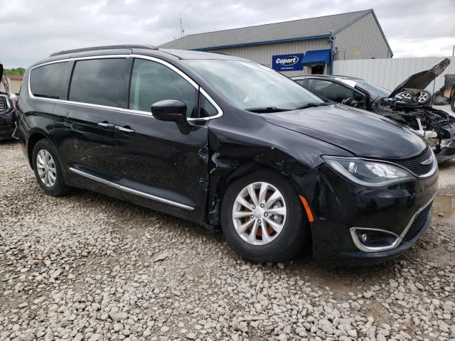 Photo 4 from auction – 2017 CHRYSLER PACIFICA T with VIN 2C4RC1BG4HR739307