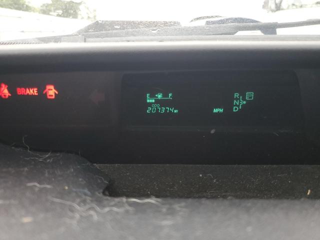 Photo 9 from auction – 2004 TOYOTA PRIUS with VIN JTDKB20U840052872