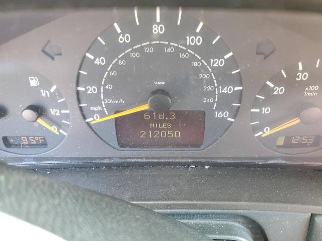 Zdjęcie 9 z aukcji – 2000 MERCEDES-BENZ E 320 z VIN WDBJF65J8YA995333