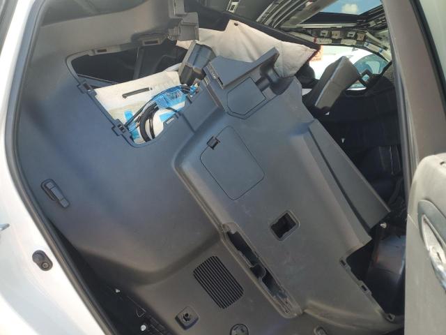 Photo 11 from auction – 2022 TOYOTA HIGHLANDER with VIN 5TDGZRBHXNS564920