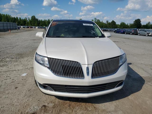 Photo 5 from auction – 2015 LINCOLN MKT with VIN 2LMHJ5AT1FBL01423