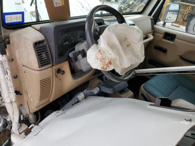 Photo 8 from auction – 2000 JEEP WRANGLER / with VIN 1J4FA59S0YP744297