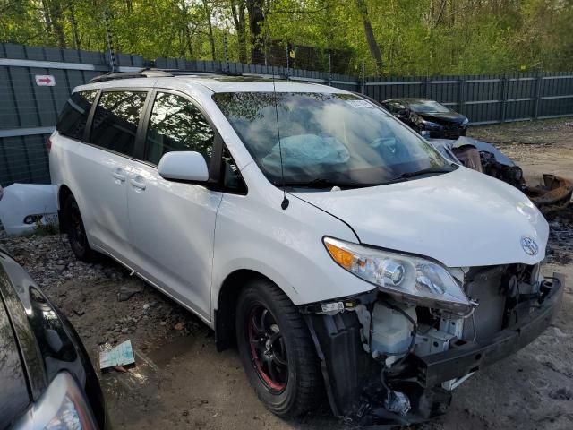 Photo 4 from auction – 2012 TOYOTA SIENNA XLE with VIN 5TDYK3DC4CS227826