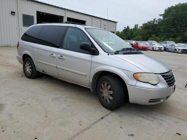 Photo 4 from auction – 2006 CHRYSLER TOWN & COU with VIN 2A4GP54L66R795222