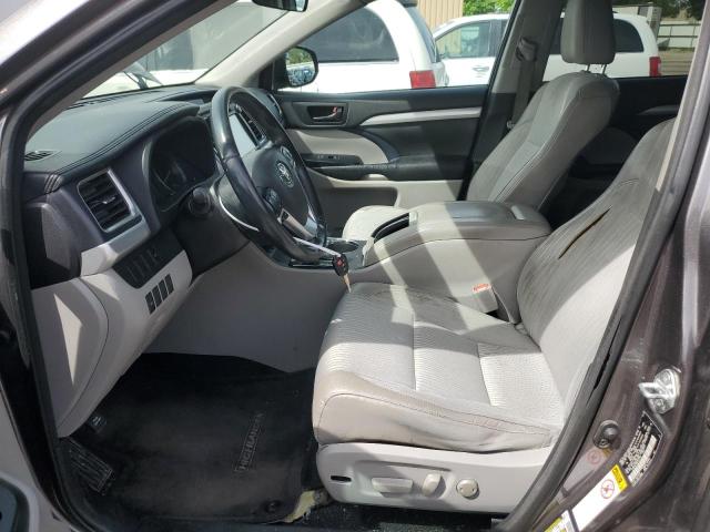 Photo 7 from auction – 2016 TOYOTA HIGHLANDER with VIN 5TDZKRFH5GS121763