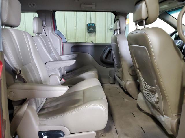 Photo 11 from auction – 2016 CHRYSLER TOWN & COU with VIN 2C4RC1BG2GR245946