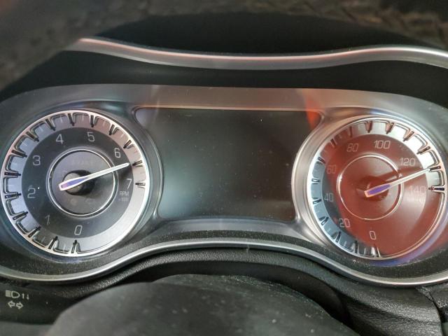 Photo 9 from auction – 2015 CHRYSLER 300 LIMITE with VIN 2C3CCAAG4FH786772