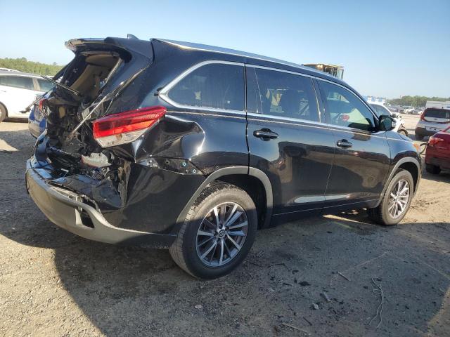 Zdjęcie 3 z aukcji – 2017 TOYOTA HIGHLANDER z VIN 5TDKZRFH8HS517989