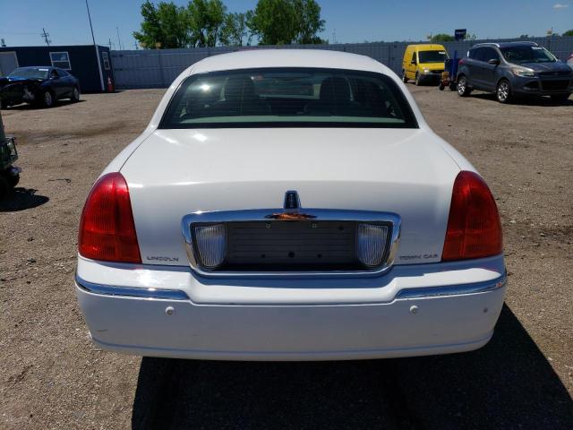 Photo 6 from auction – 2005 LINCOLN TOWN CAR with VIN 1LNHM81W55Y613244