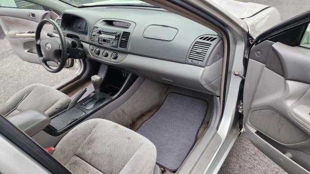 Photo 7 from auction – 2003 TOYOTA CAMRY LE with VIN 4T1BE32K83U672066