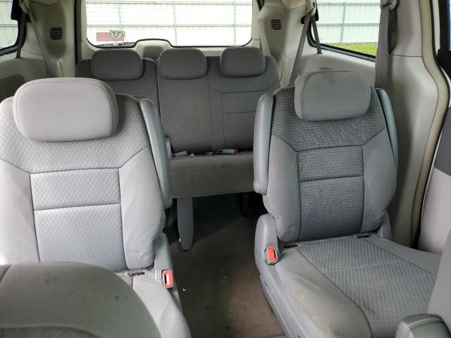 Photo 10 from auction – 2010 CHRYSLER TOWN & COU with VIN 2A4RR5D18AR492629