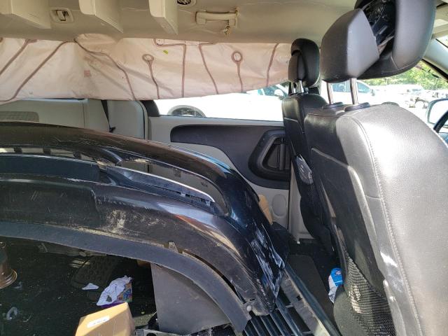 Photo 11 from auction – 2014 CHRYSLER TOWN & COU with VIN 2C4RC1BG2ER208487