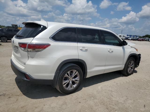 Photo 3 from auction – 2015 TOYOTA HIGHLANDER with VIN 5TDZKRFH5FS045685