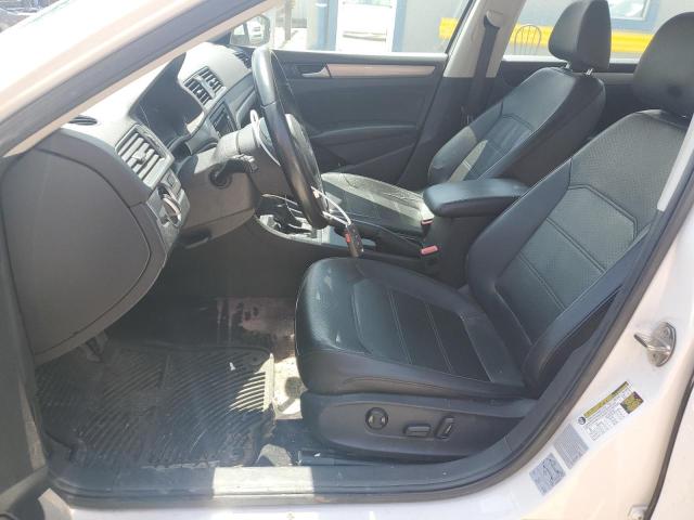 Photo 7 from auction – 2015 VOLKSWAGEN PASSAT S with VIN 1VWAT7A3XFC110832