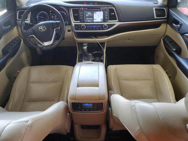 Photo 8 from auction – 2018 TOYOTA HIGHLANDER with VIN 5TDDZRFH4JS835073