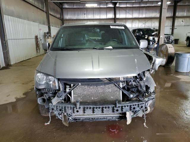Photo 5 from auction – 2016 CHRYSLER TOWN & COU with VIN 2C4RC1HGXGR254482