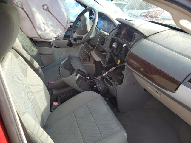 Photo 7 from auction – 2010 CHRYSLER TOWN & COU with VIN 2A4RR5D19AR176656