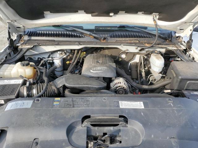 Photo 11 from auction – 2004 CHEVROLET SILV1500 2 with VIN 1GCHC23U54F183693