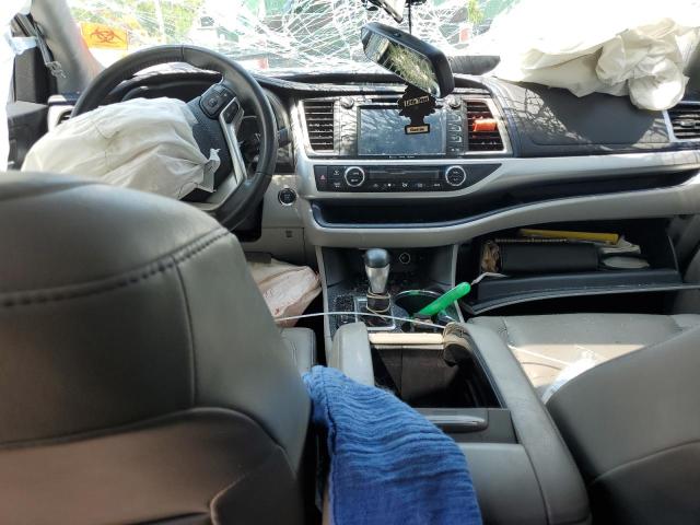 Photo 8 from auction – 2019 TOYOTA HIGHLANDER with VIN 5TDJZRFH5KS613372