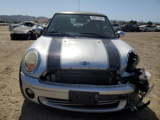 Photo 5 from auction – 2009 MINI COOPER with VIN WMWMF33599TU73638