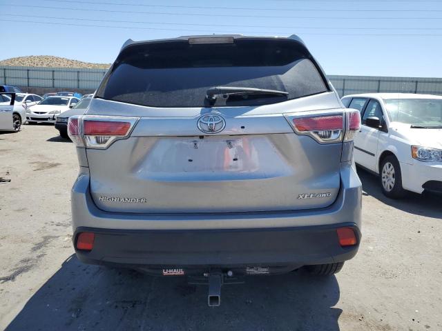 Foto 6 de la subasta – 2016 TOYOTA HIGHLANDER con VIN 5TDJKRFH7GS345131