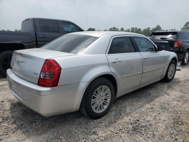 Photo 3 from auction – 2009 CHRYSLER 300 LX with VIN 2C3KA43D29H565083