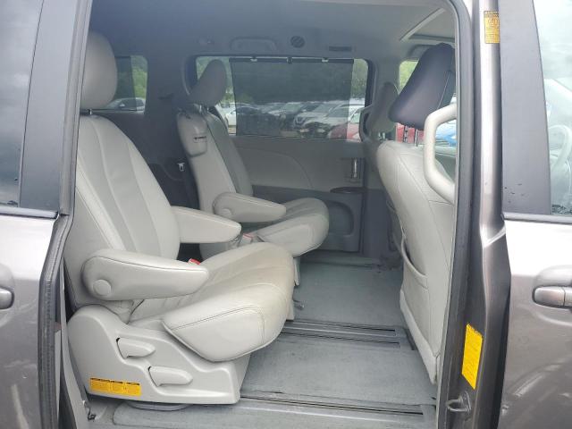 Photo 11 from auction – 2014 TOYOTA SIENNA XLE with VIN 5TDYK3DC8ES417535