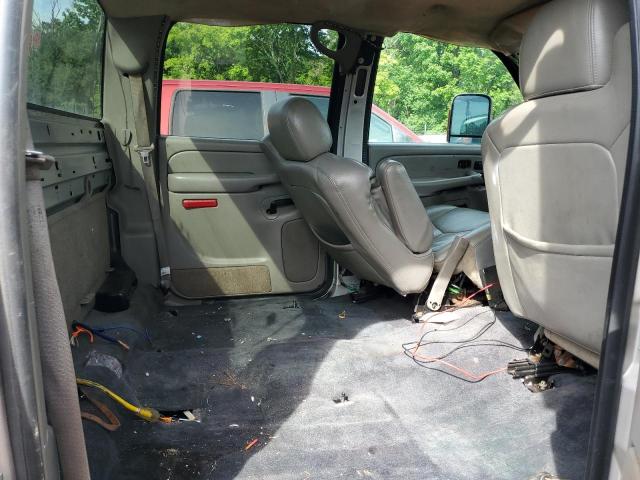 Photo 10 from auction – 2005 CHEVROLET SILVERADO with VIN 1GCJK33245F898930