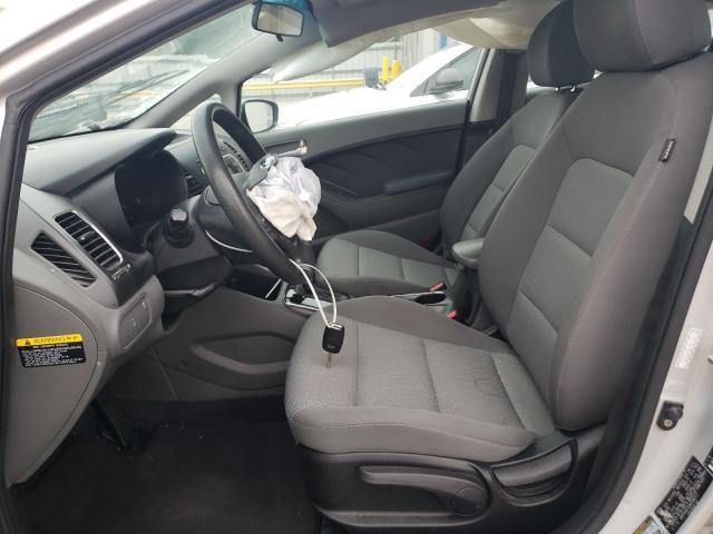 Photo 7 from auction – 2017 KIA FORTE LX with VIN 3KPFK4A70HE058717