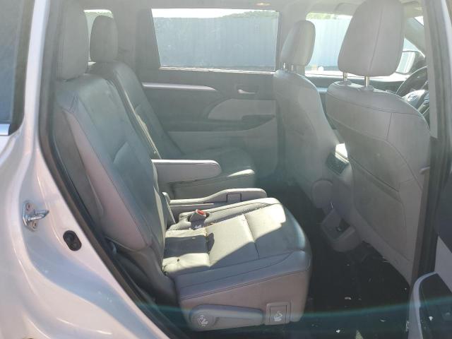 Photo 11 from auction – 2019 TOYOTA HIGHLANDER with VIN 5TDJZRFH6KS623313