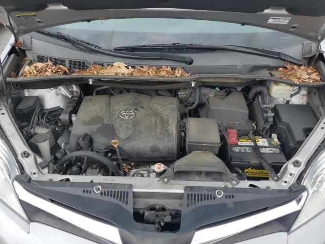 Photo 12 from auction – 2018 TOYOTA SIENNA LE with VIN 5TDKZ3DC4JS951501