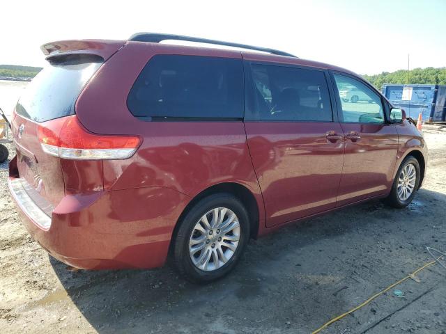 Photo 3 from auction – 2011 TOYOTA SIENNA XLE with VIN 5TDYK3DC5BS135395