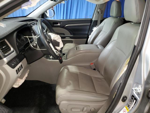 Photo 7 from auction – 2018 TOYOTA HIGHLANDER with VIN 5TDDZRFH4JS492197