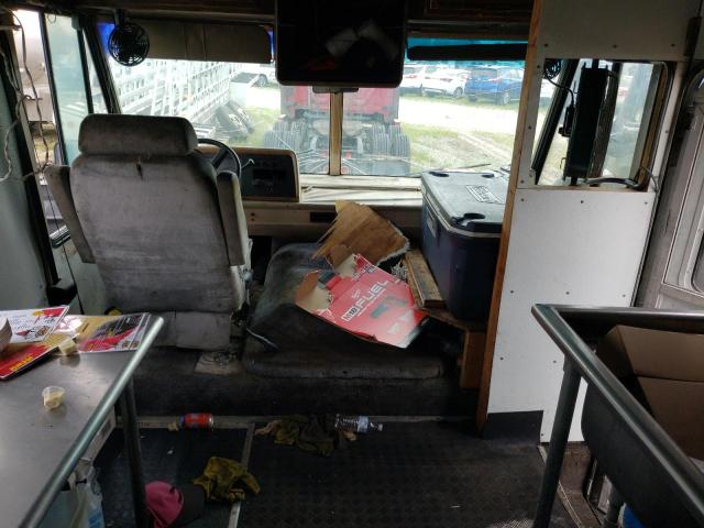 Photo 5 from auction – 1996 WINNEBAGO 59K TR with VIN 1GBJP37NXT3317794