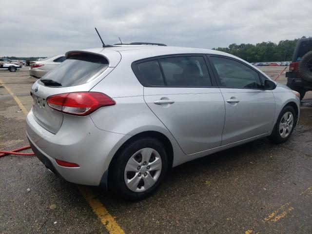 Photo 3 from auction – 2017 KIA FORTE LX with VIN KNAFK5A89H5720138