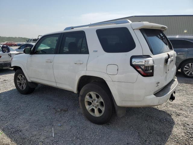 Photo 2 from auction – 2017 TOYOTA 4RUNNER SR with VIN JTEBU5JRXH5445590